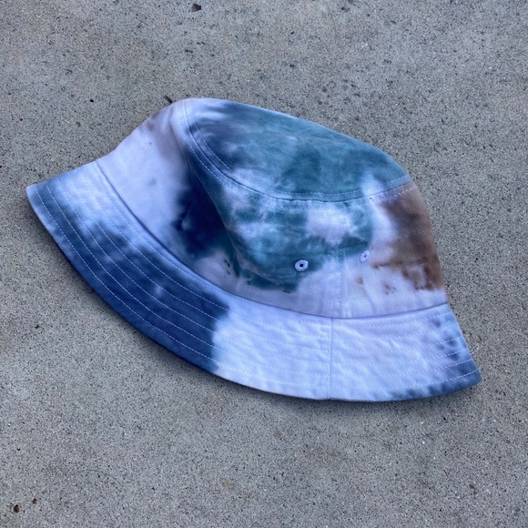 steve madden faux fur bucket hat